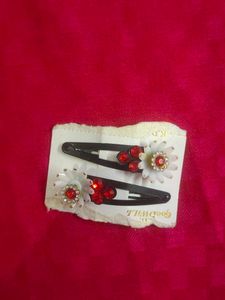 Golden Earrings With Hair Clip