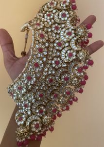 bridal necklace set .