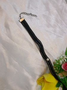 Black Choker