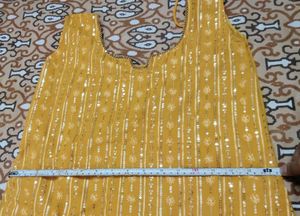 Xomantic Fashion Women Kurta Sharara Set