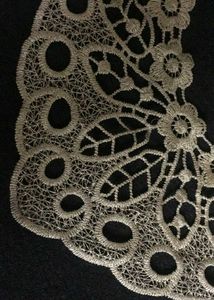 Golden Thread Neck