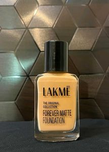 Lakme Forever Matte Foundation