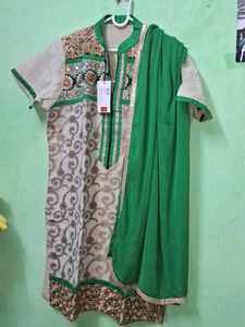 Ethnic Green Embroidered Kurta