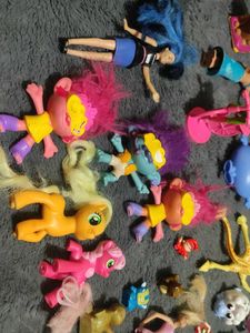 33 Set Miniature Toys