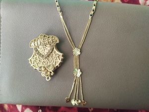 Mangalsutra Chain With Saree Pin
