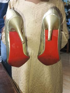 Gold Pointed Toe Heels