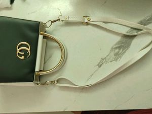 Chic Handbag/sling bag