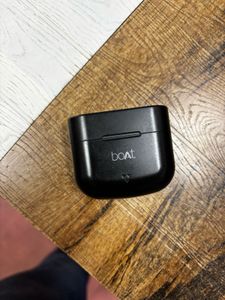 Boat Airdopes Charging Case