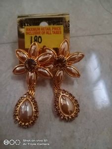 Pearl Floral Jhumka