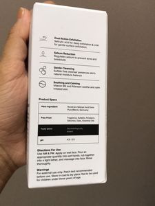 Minimalist Salicylic Acid Cleanser