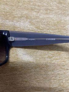 Chic Black Sunglasses