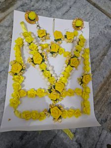 Haldi Flower Jewellery Set