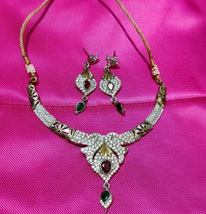 2 Jewellery Set Or 3 Earrings Pairs