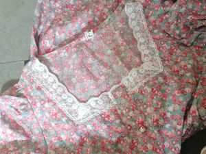 Vintage-Style Floral Midi Dress with Lace Neck
