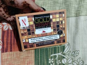Facial Kits &amp; Eyeshadow Palette Bundle