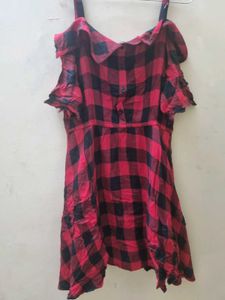 ONLY Off Shoulder Red And Black Dress