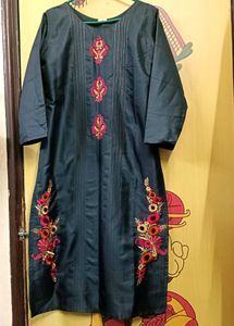 Elegant Embroidered Kurta Set For Weddings