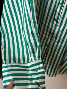 CURVY STREET Plus Size Green Satin shirt