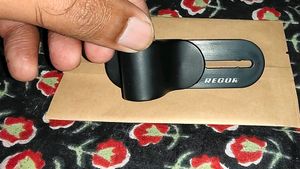 WITH FREE!! REGOR MOBILE PHONE HOLDER, FINGER GRIP