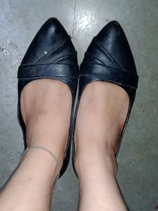 Black Heel Bellies (Jutti)