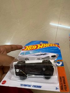 Hot Wheels &#39;73 Pontiac &amp; Ferrari F40