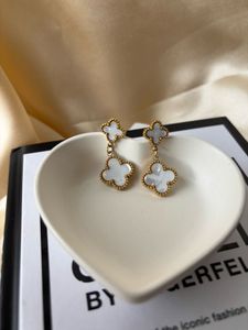 White Clover Earrings Van Cleef
