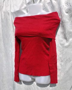 Red Off-Shoulder Knit Top ♥️🍒