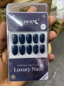 Delofil Glitter French Nail Set - 24 Pcs