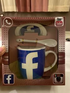 Social Media Mug Set