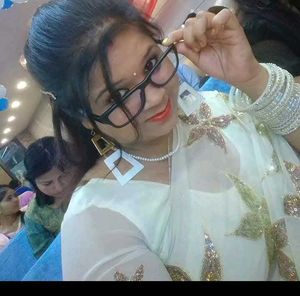 Stylish And Decent Saari
