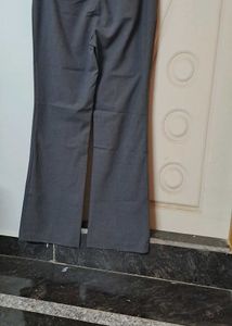 Gray Flare Leg Pants - 30