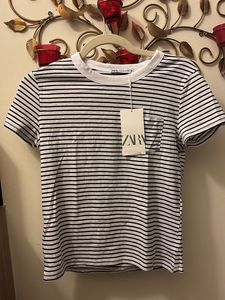 New One Zara Black N White Beautiful Tshirt