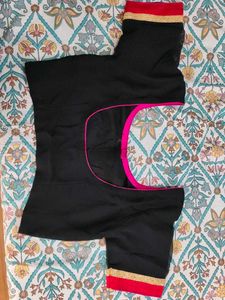 Elegant Black &amp; Magenta Embroidered Saree