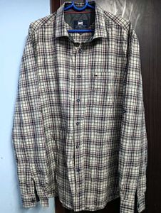 Men's Plaid Button-Down Shirt