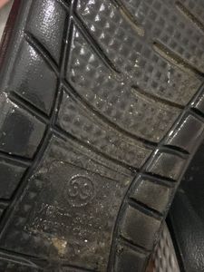 Get 2pairs Of Footwear