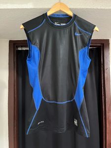 Nike Pro