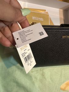 Auth NWT Michael Kors Adele Pebbled Leather Wallet