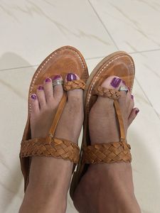 Kolhapuri Chappal