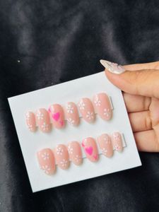 Pink Heart &amp; Flower Press-On Nails