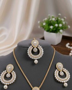Elegant Jewelry Set