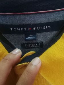 OG TOMMY HILFIGER Men&#39;s Tshirt