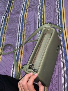 Casual Hand Bag 💼 Easy To Carry