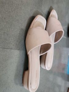 INO FERRO&#39;s Beige Fashion Slides