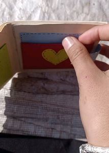 A Paper Wallet Strongly Handmade
