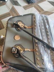 Beautiful New Hand Bag