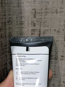 Deconstrust Fluid Brightening Sunscreen