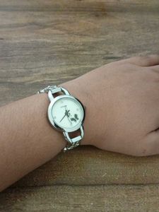 Elegant Women&#39;s Silver Watch