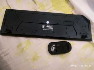 HP KM200 Wireless Keyboard Mouse Combo