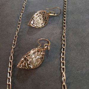 Handmade Necklace With Earrings