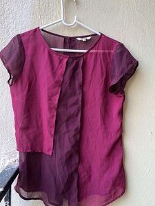 SET Of 2 brand new top 😍